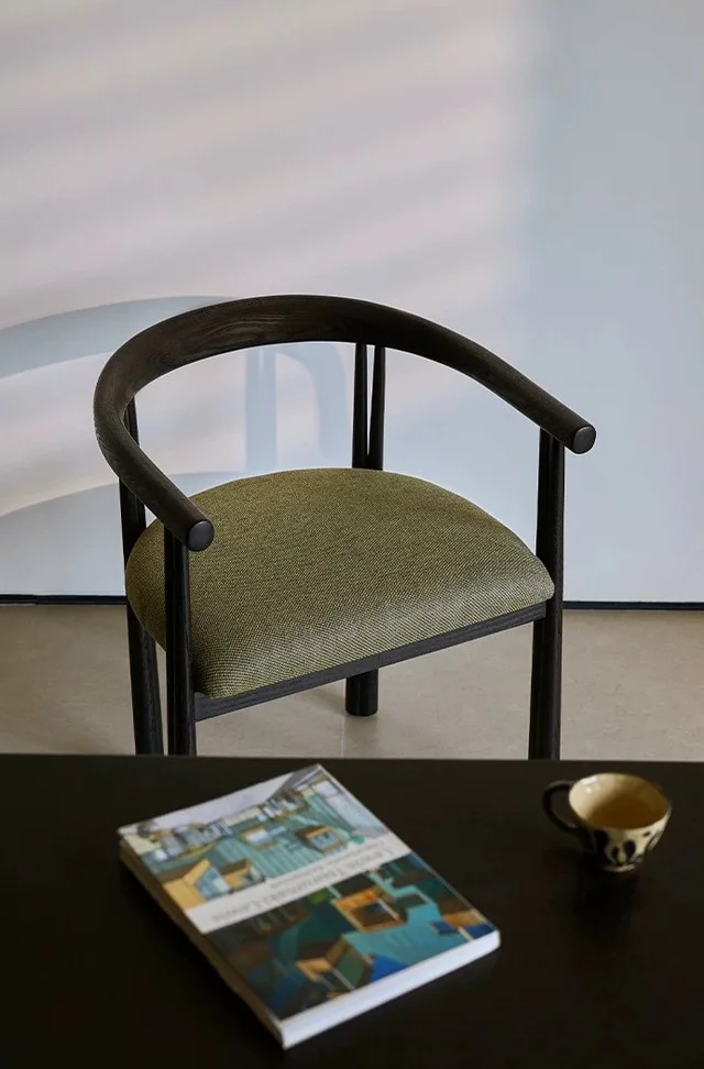 เก้าอี้ไม้รับประทานอาหาร รุ่น Aelin - Image 6