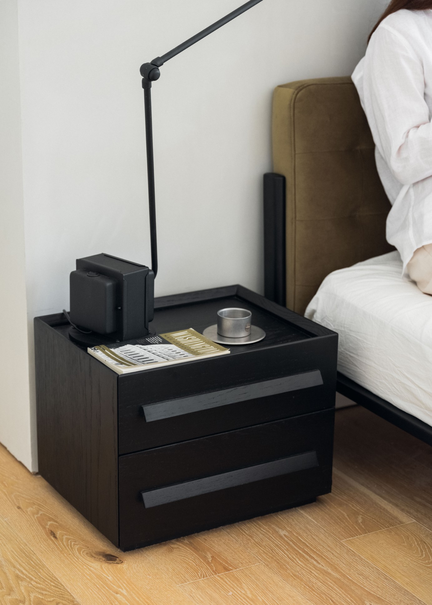 โต๊ะข้างเตียงสไตล์ญี่ปุ่นย้อนยุค รุ่น Monohana - Image 7