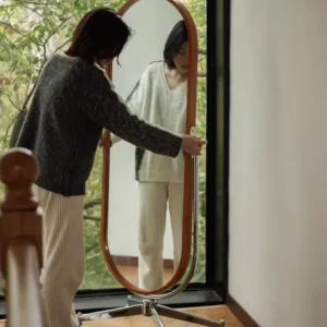 กระจกเต็มตัวกระจกแต่งตัวห้องนอนที่ทันสมัยเรียบง่ายที่ถอดออกได้